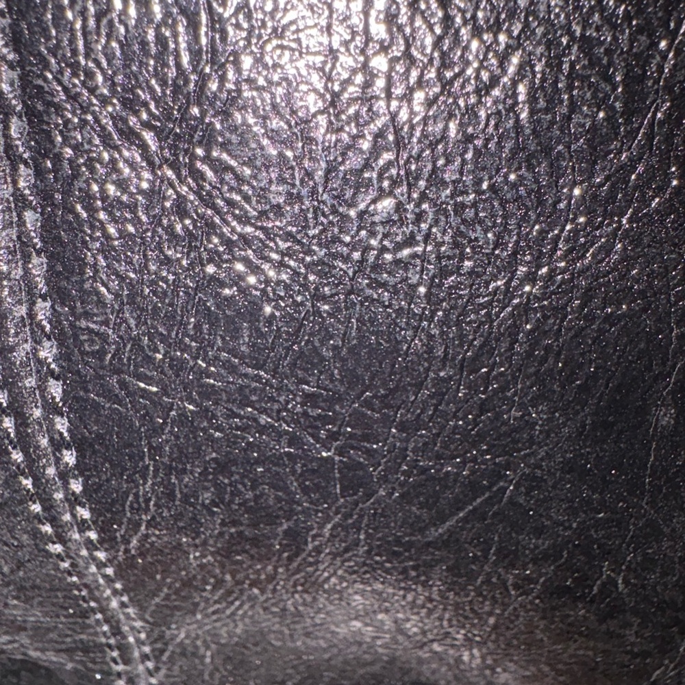 Elegant Black Handbag - Picture 14 of 16